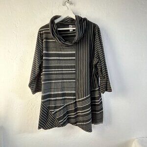 Thomas & Olivia Womens 1X Striped Cowl Neck Asymmetric Tunic Top Black/Gray
